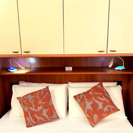 Gardalakeapartment A Sirmione Ngoại thất bức ảnh